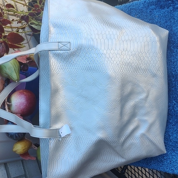 Silver Bag - Picture 6 of 11